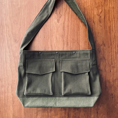 sashiko shoulder bag / khaki green