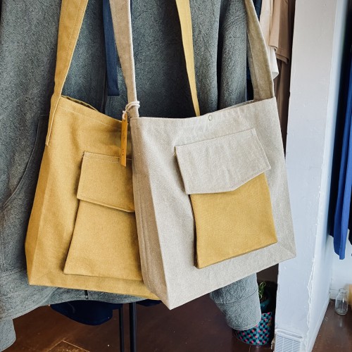 shoulder bag / sand beige and mustardyellow