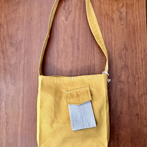 shoulder bag / mustard yellow