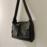 CHARCOAL-DYED (炭染め) Shoulder Bag /BLACKのサムネイル